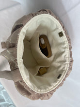 Load image into Gallery viewer, daisies in dove stroller bag