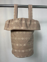 Load image into Gallery viewer, daisies in dove stroller bag