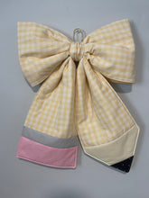 Load image into Gallery viewer, the pencil bow door hanger