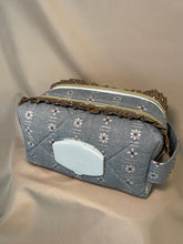 Load image into Gallery viewer, custom wipe bag - ruffled