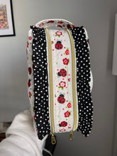 Load image into Gallery viewer, custom wipe bag - allison
