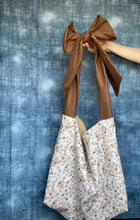 Load image into Gallery viewer, the brown florals
