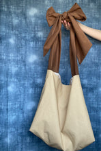 Load image into Gallery viewer, the brown florals
