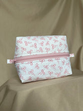 Load image into Gallery viewer, mauve bows makeup bag
