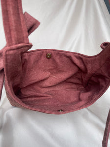 the maroon mini