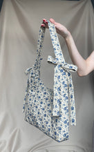 Load image into Gallery viewer, the vintage florals mini
