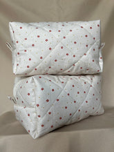 Load image into Gallery viewer, the dainty daisy makeup bag - large
