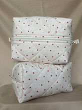 Load image into Gallery viewer, the dainty daisy makeup bag - large
