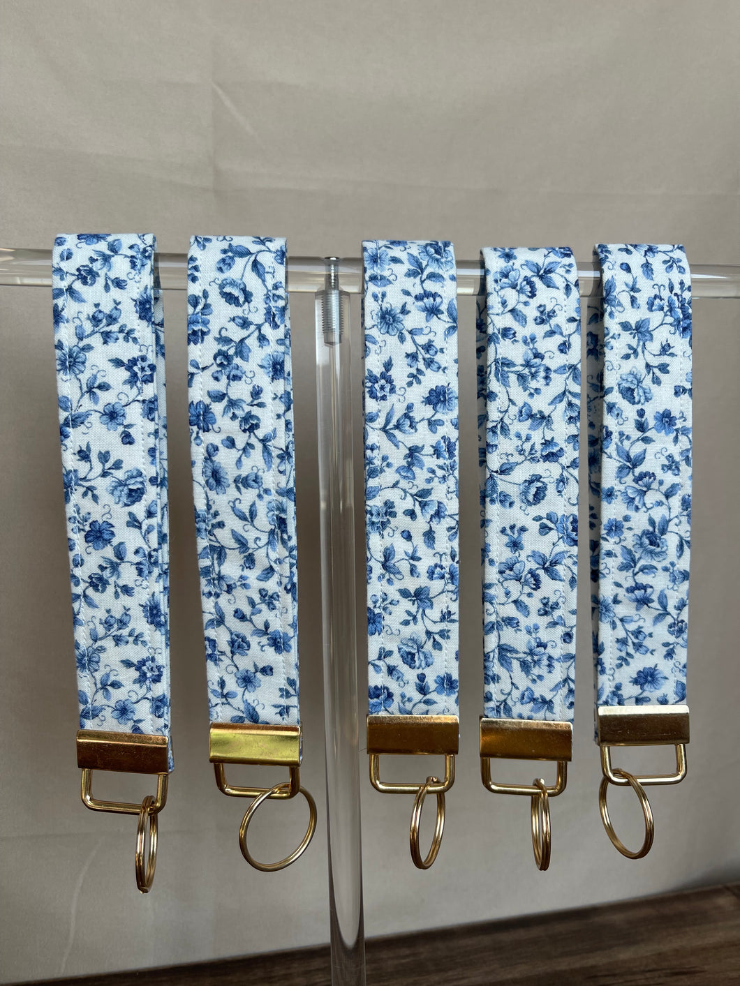 the navy florals keychain